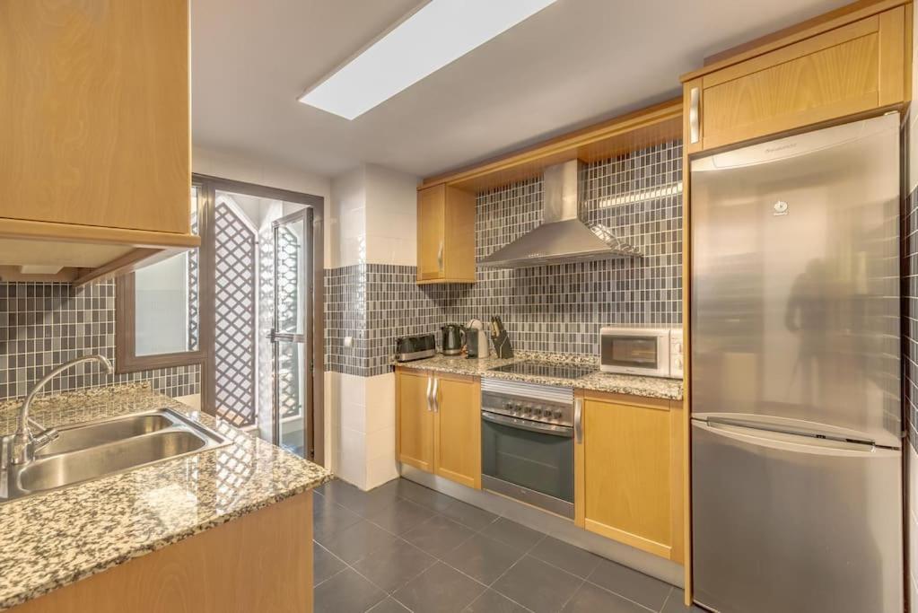 Amazing Family Apartment エステポナ エクステリア 写真